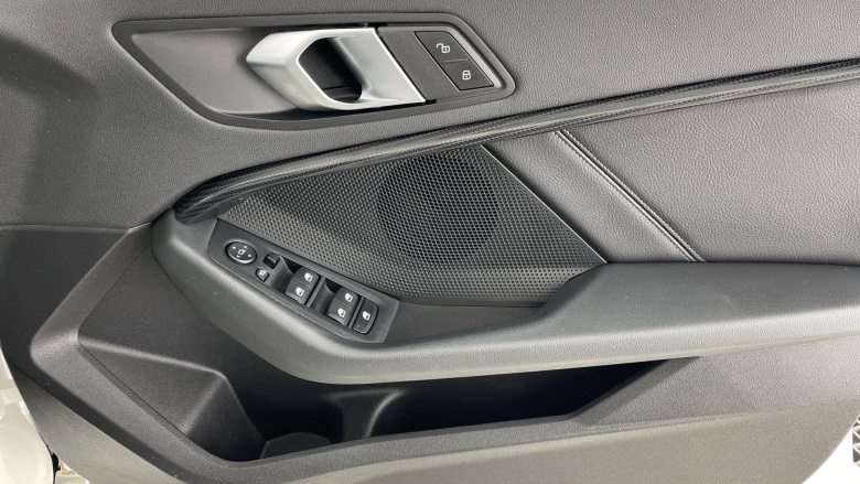 BMW 1 Series 118i [136] Sport 5dr Step Auto [Live Cockpit Pro] Petrol Hatchback